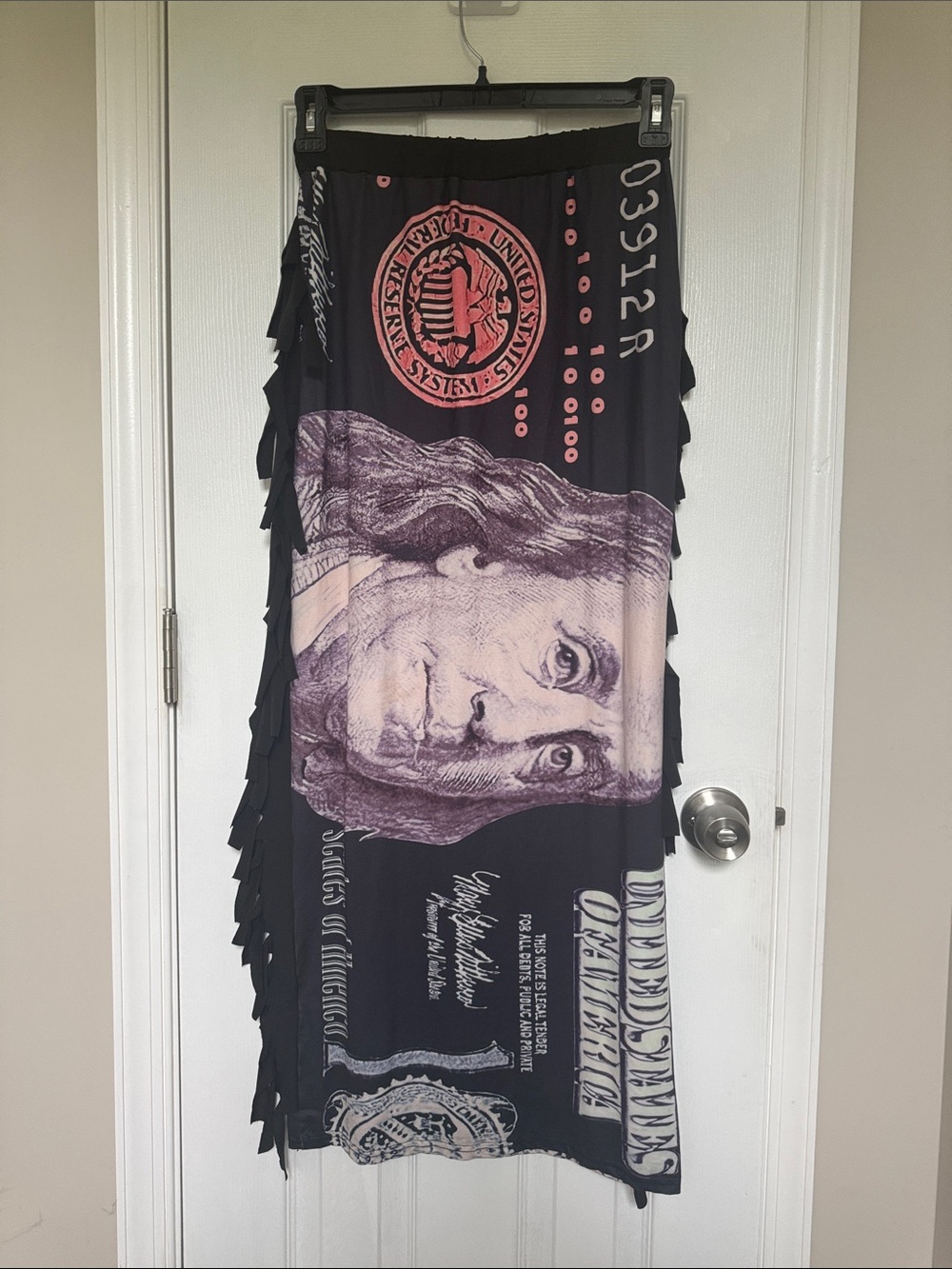 Graphic Money Print Maxi Skirt - Black & Pink